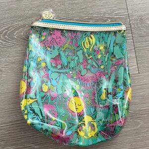 LILLY PULITZER ST. TROPEZ MAKE UP BAG!